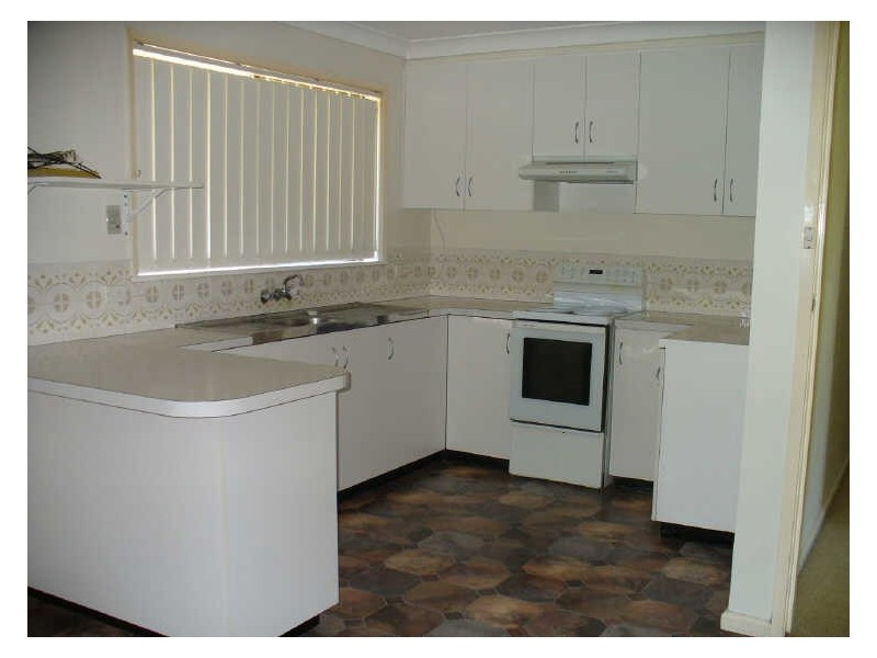 4 Coolabah Crescent, Cowra NSW 2794