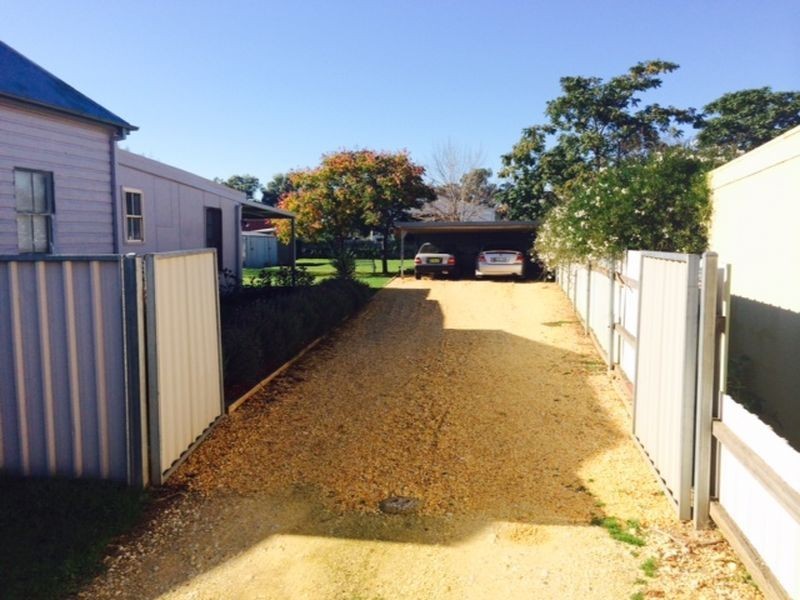 14 Shelley Street, Cowra NSW 2794