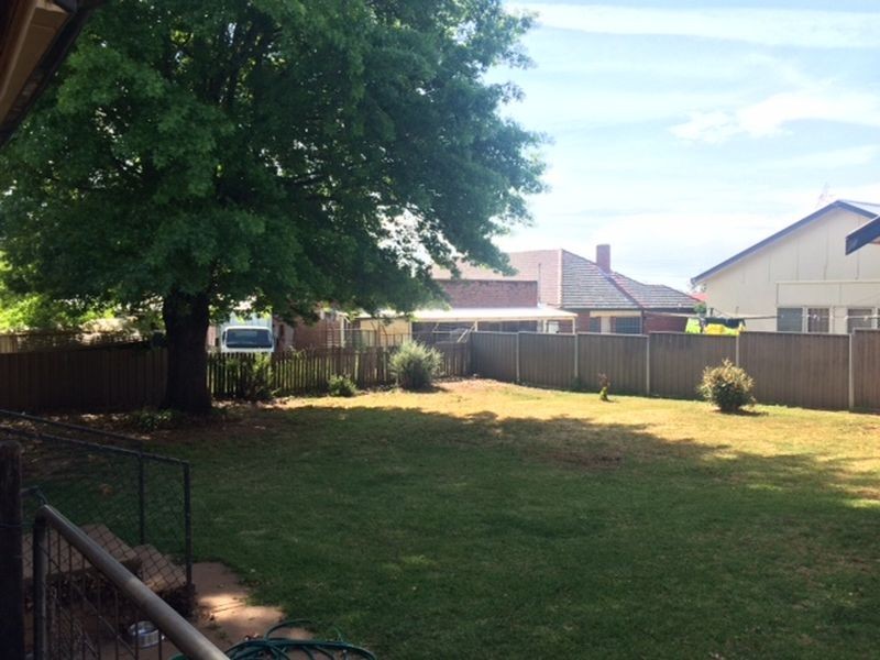 2 Sheahan Street, Cowra NSW 2794