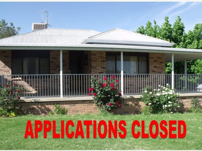 15 Macassar Street, Cowra NSW 2794