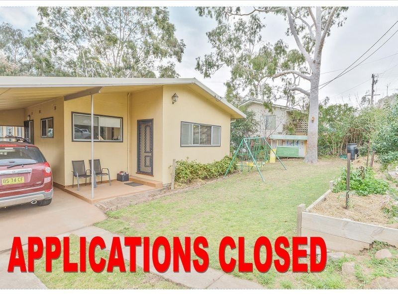 20 Henderson Street, Cowra NSW 2794