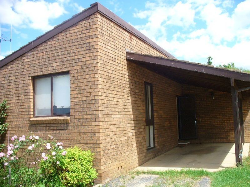 1/6 Yaldara Crescent, Cowra NSW 2794