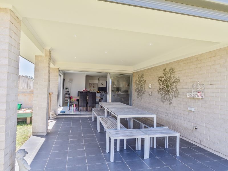 4 Vineyard Drive, Cowra NSW 2794