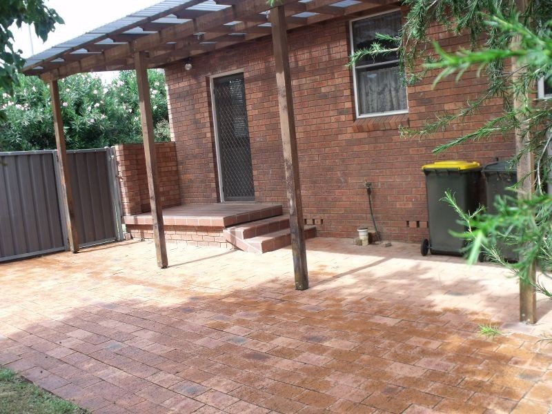 16 Myall Street, Cowra NSW 2794