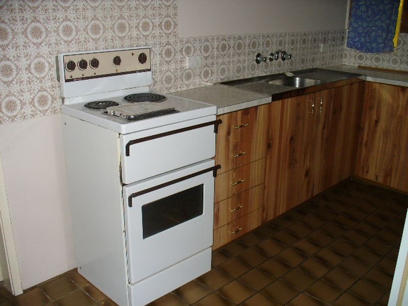 5B Coolabah Crescent, Cowra NSW 2794