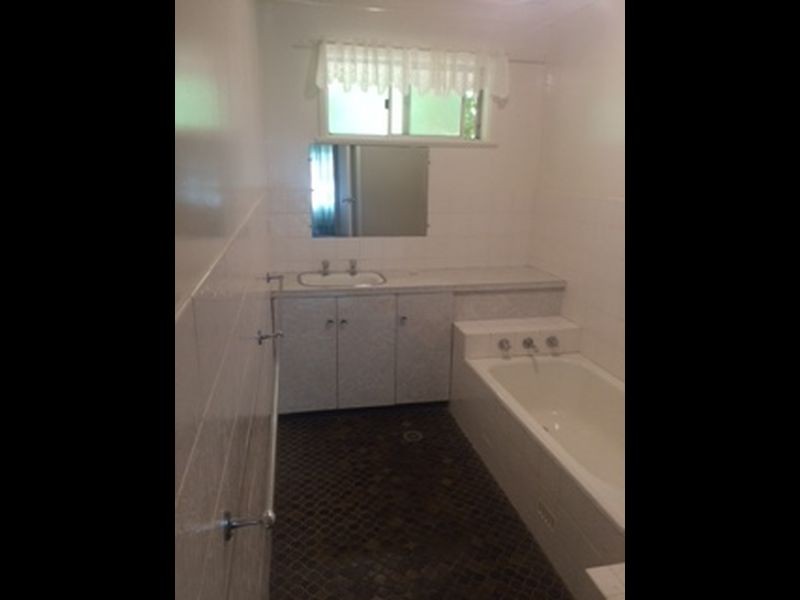 48 Kibbler Street, Cowra NSW 2794