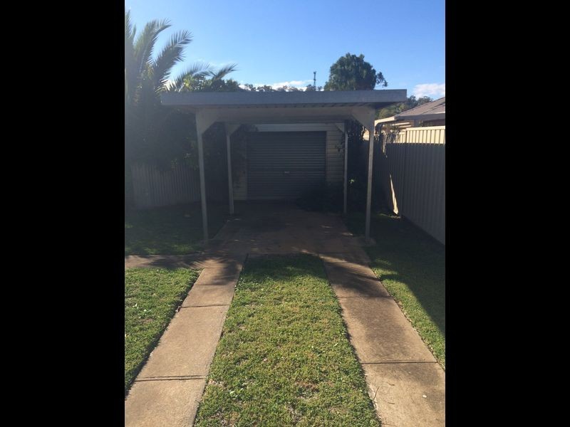 42 Vaux Street, Cowra NSW 2794