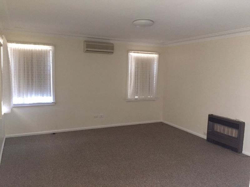 34 Fitzroy Avenue, Cowra NSW 2794