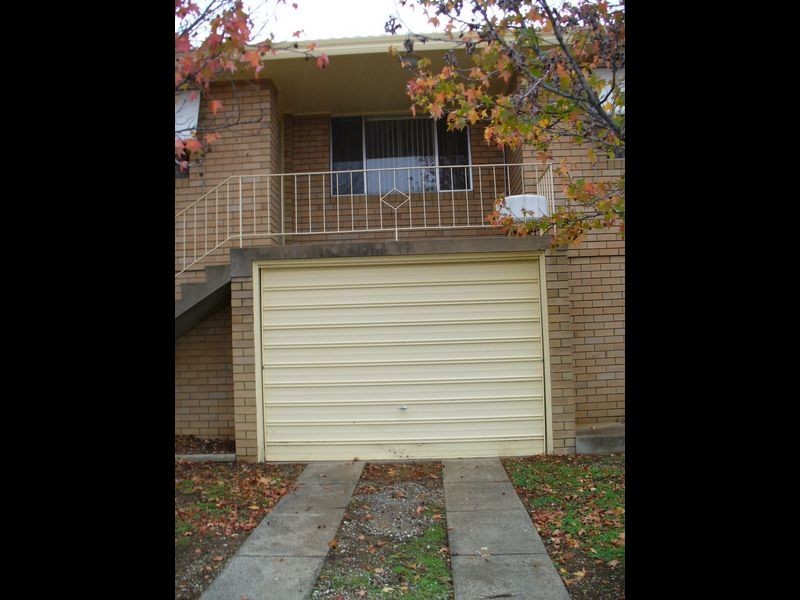 1/2 Daly Street, Cowra NSW 2794