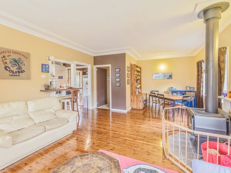 20 Henderson Street, Cowra NSW 2794