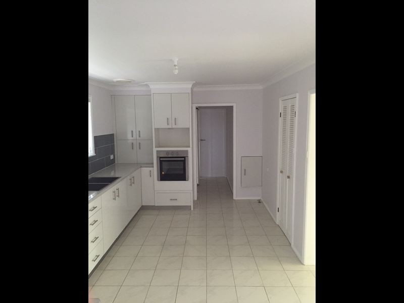 8 Allambie Place, Cowra NSW 2794
