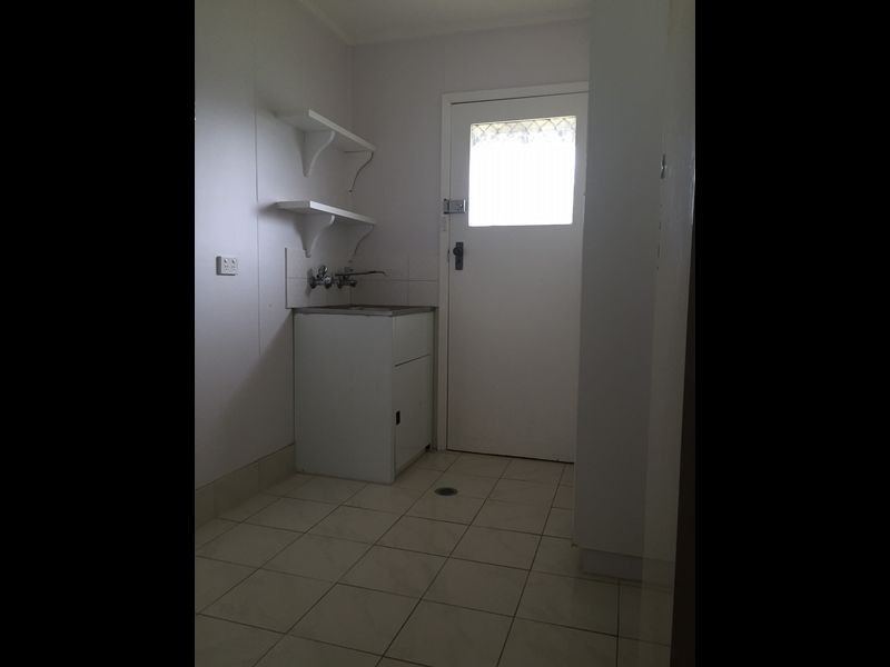 8 Allambie Place, Cowra NSW 2794