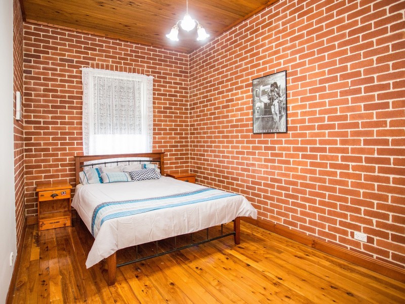 17 Railway Street, Cowra NSW 2794