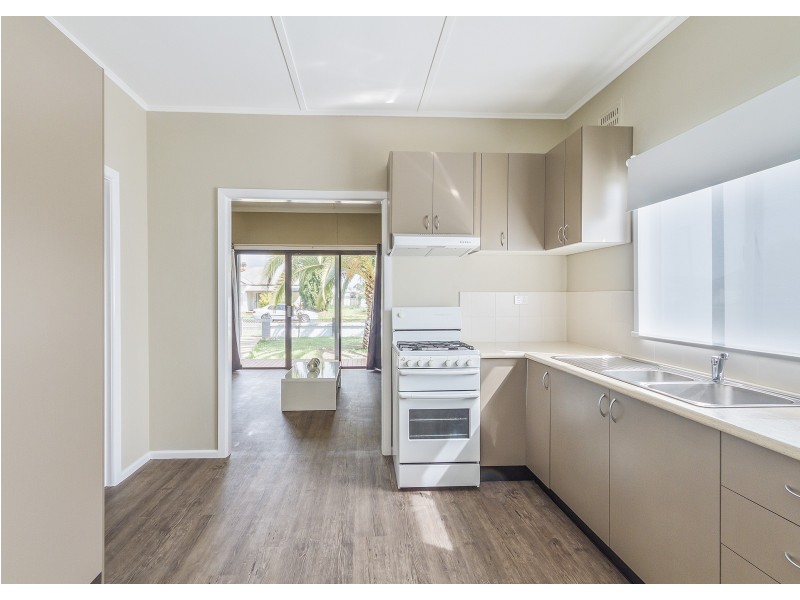 29 Lee Street, Cowra NSW 2794