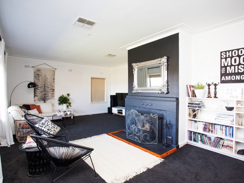 82 Liverpool Street, Cowra NSW 2794