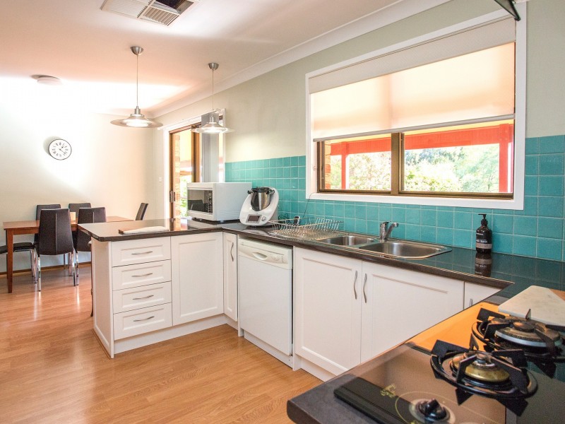 5 Amaroo Ave, Cowra NSW 2794