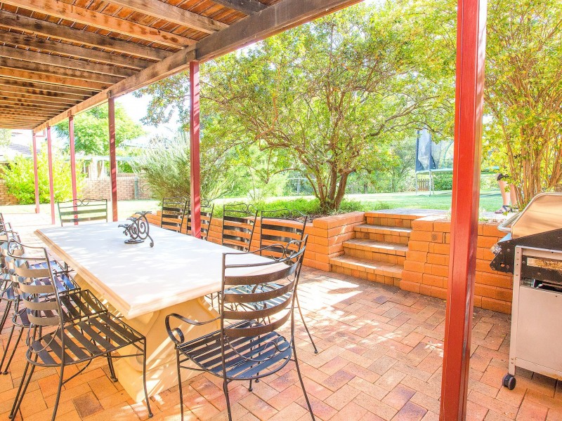5 Amaroo Ave, Cowra NSW 2794