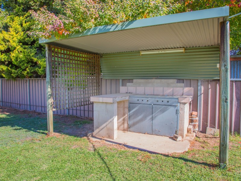 24 Coota Street, Cowra NSW 2794