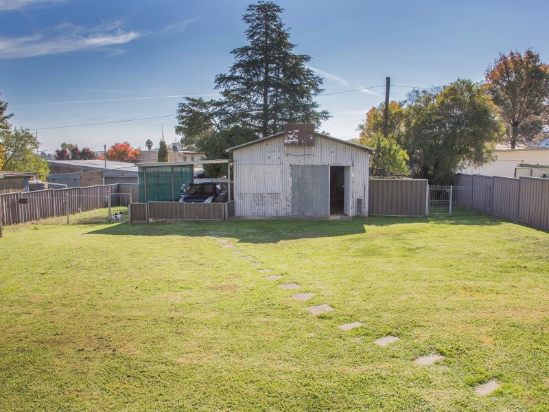 24 Coota Street, Cowra NSW 2794