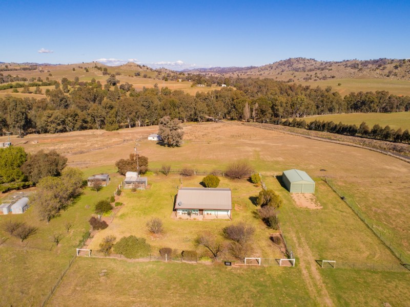8 Clearview Road (Darby’s Falls), Cowra NSW 2794