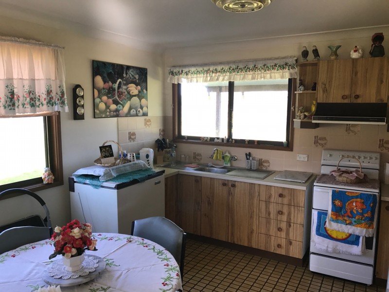 8 Clearview Road (Darby’s Falls), Cowra NSW 2794