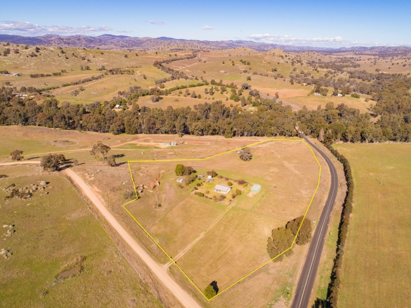 8 Clearview Road (Darby’s Falls), Cowra NSW 2794
