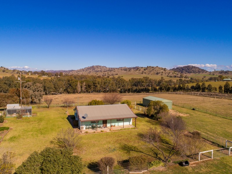 8 Clearview Road (Darby’s Falls), Cowra NSW 2794