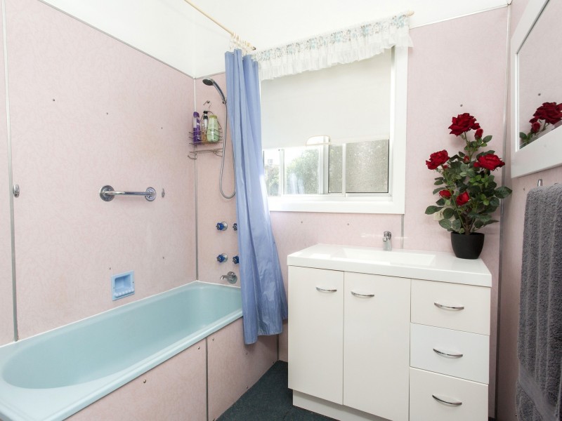 59 Taragala Street, Cowra NSW 2794