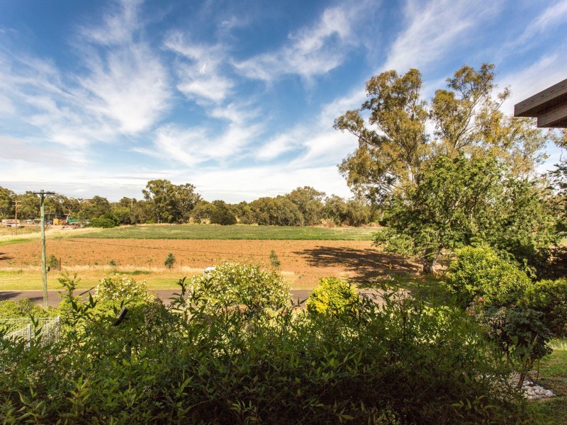 59 Taragala Street, Cowra NSW 2794