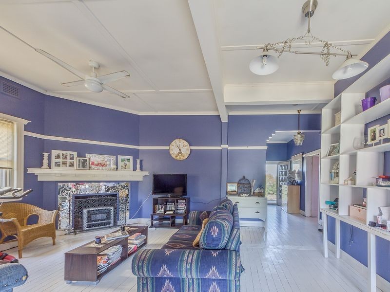 6 Daly Street, Cowra NSW 2794