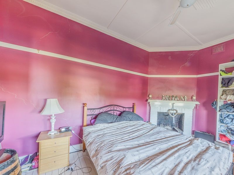 6 Daly Street, Cowra NSW 2794