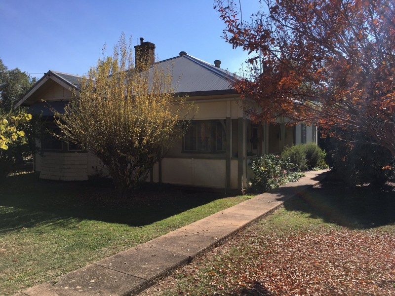 69 Carrington Street, Woodstock NSW 2793