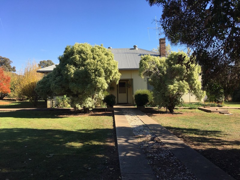 69 Carrington Street, Woodstock NSW 2793
