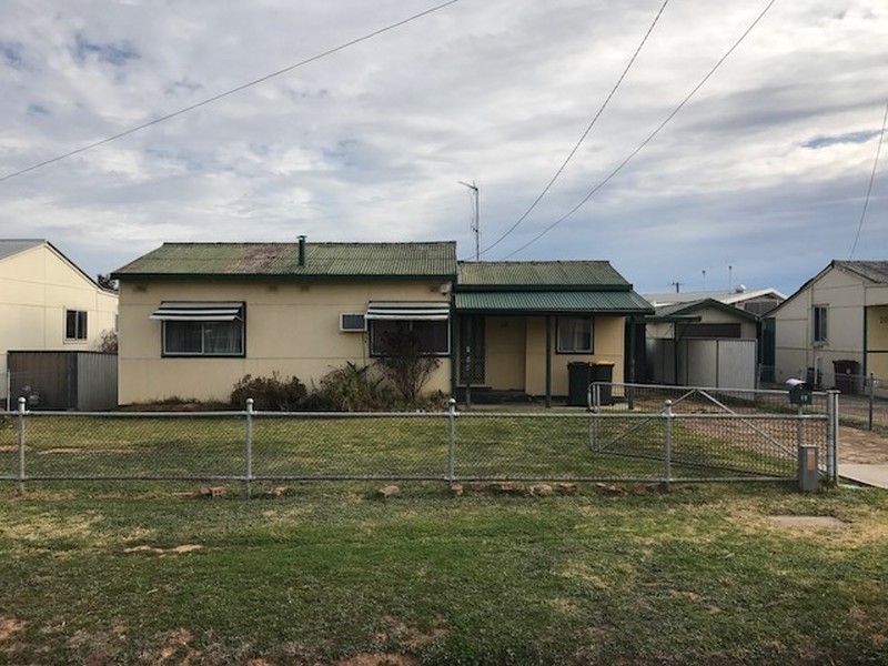 18 Mulyan Street, Cowra NSW 2794