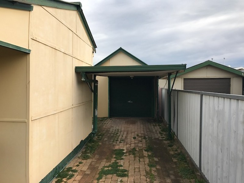 18 Mulyan Street, Cowra NSW 2794