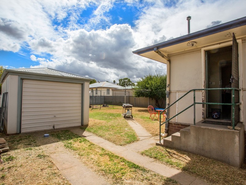 36 Logan Street, Cowra NSW 2794
