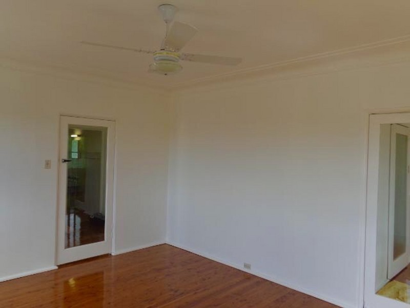 18 Lynch Street, Cowra NSW 2794