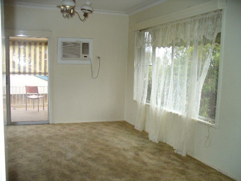 7 Karinya Street, Cowra NSW 2794