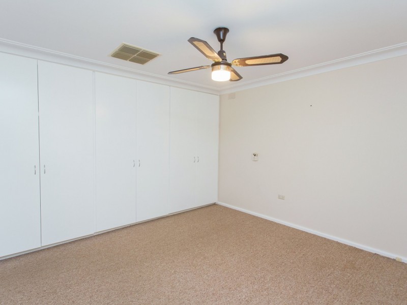 10 Kibbler Street, Cowra NSW 2794