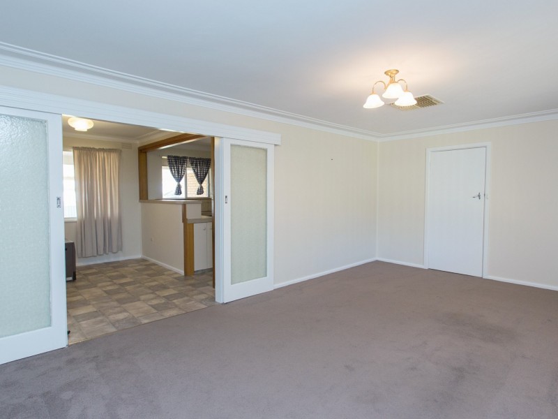 10 Kibbler Street, Cowra NSW 2794