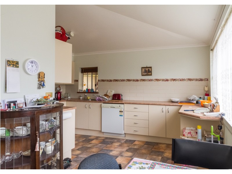 34 River Park Road, Cowra NSW 2794