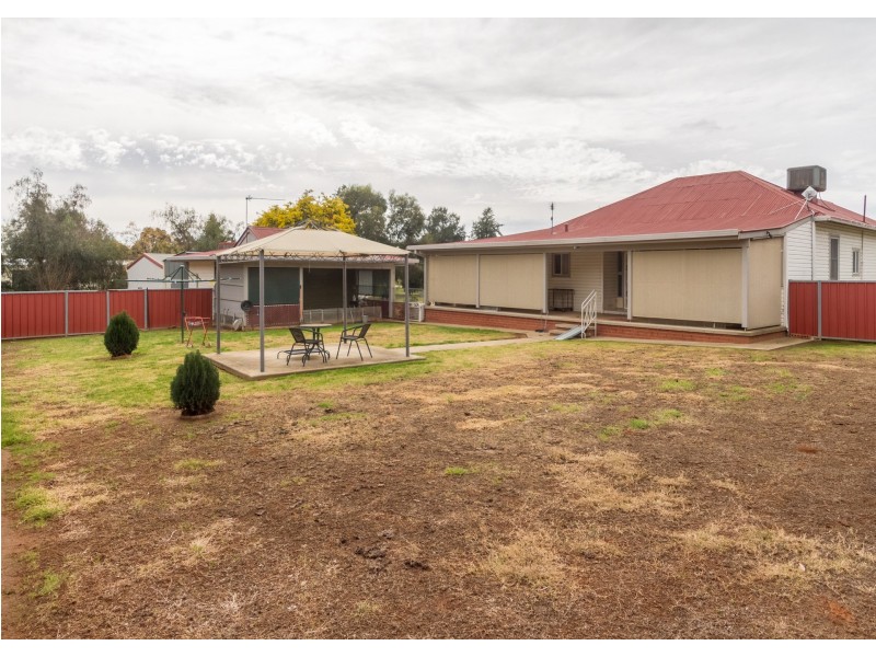 34 River Park Road, Cowra NSW 2794