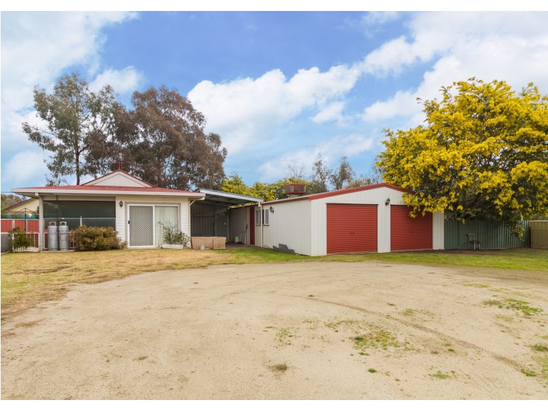 34 River Park Road, Cowra NSW 2794