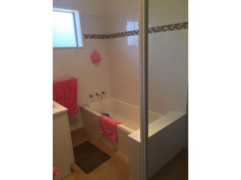 18 Pitt Street, Cowra NSW 2794