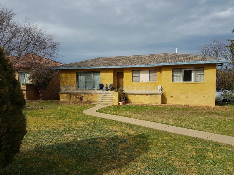 1 Kanangra Street, Cowra NSW 2794