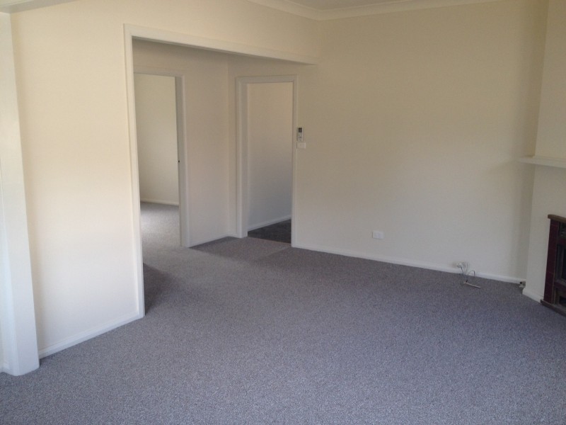 8 Whitby Street, Cowra NSW 2794