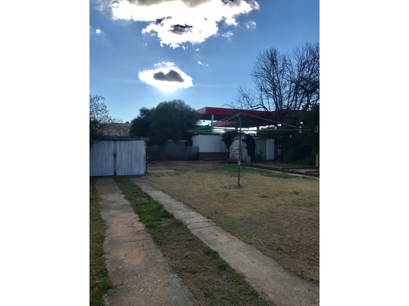 94 Darling Street, Cowra NSW 2794