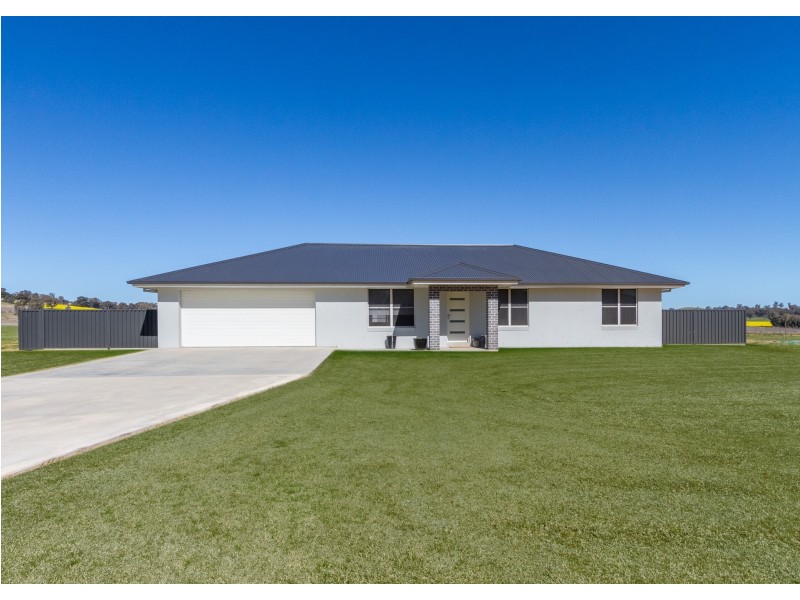 10221 Mid Western Highway, Cowra NSW 2794