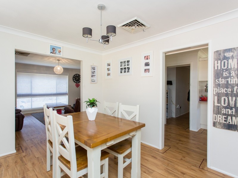 19 Hanna Street, Cowra NSW 2794