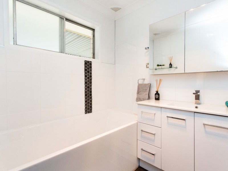 19 Hanna Street, Cowra NSW 2794